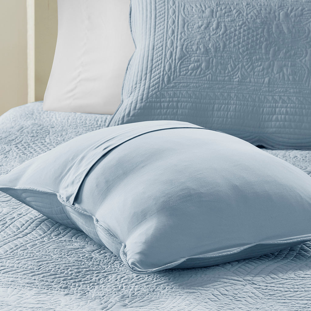 3 Piece Reversible Scalloped Edge Quilt Set - Blue King/Cal King
