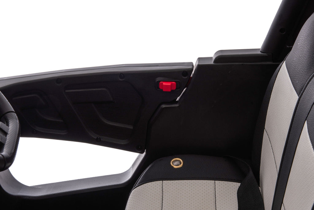 12V7A*1 30W*4 Four-Wheel Drive Seat One Button Start, Forward And Backward, High And Low Speed, Music, Front Light, Power Display, Two Doors Can Open, 2.4G R / C, Seat Belt Four Wheel Absorber