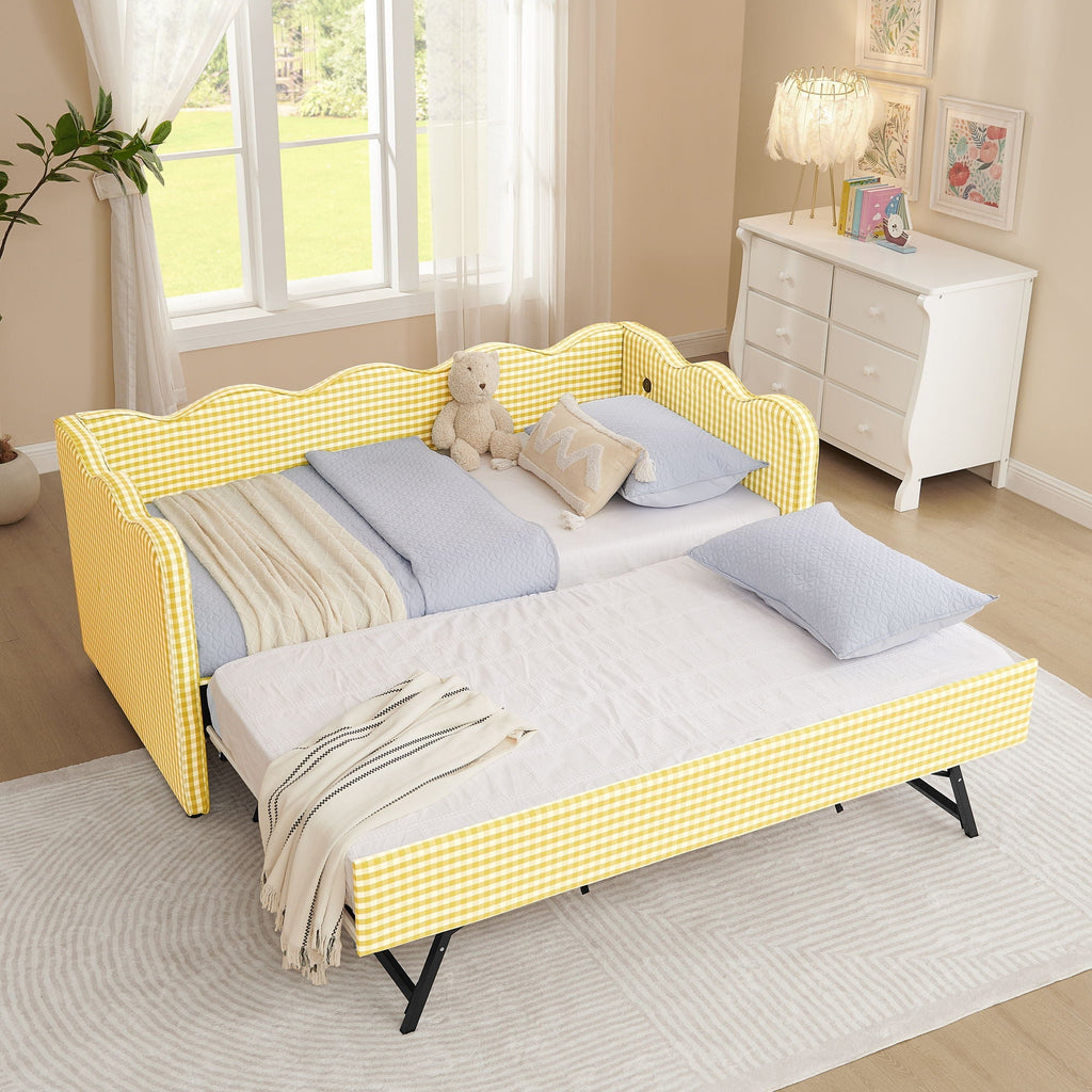 Gingham Daybed With USB Charging Port, Wave-Shaped Design