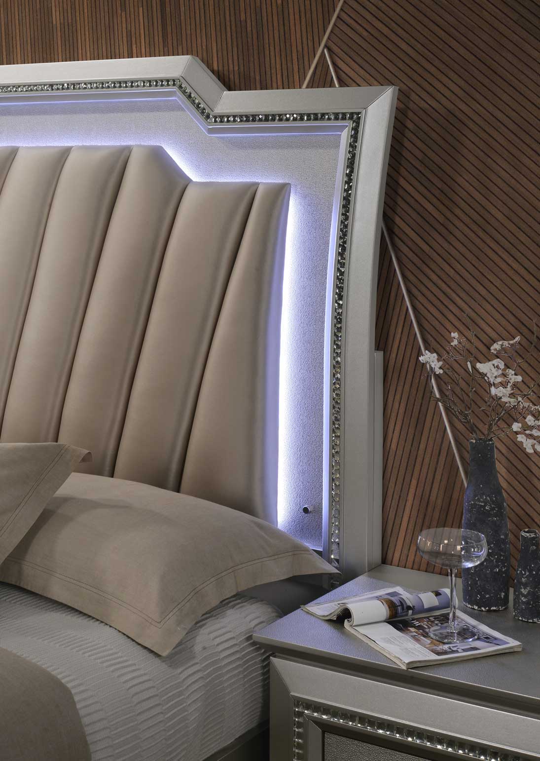 Kaitlyn Bed With LED & Storage