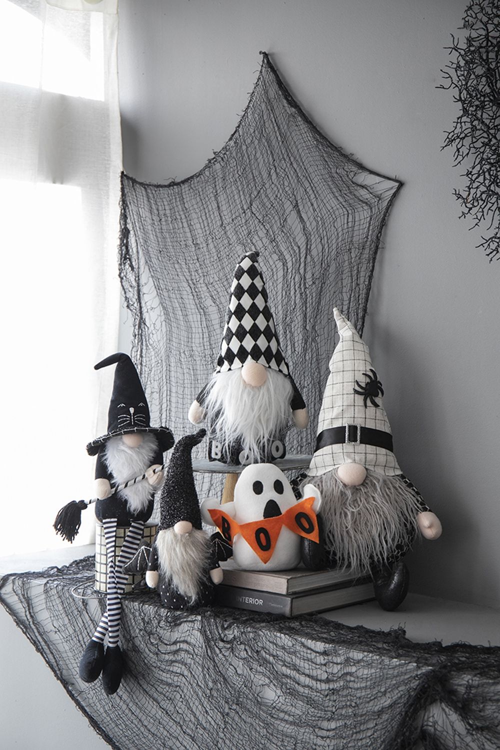 Sitting Gnome With Hat Spider, For Halloween Decor