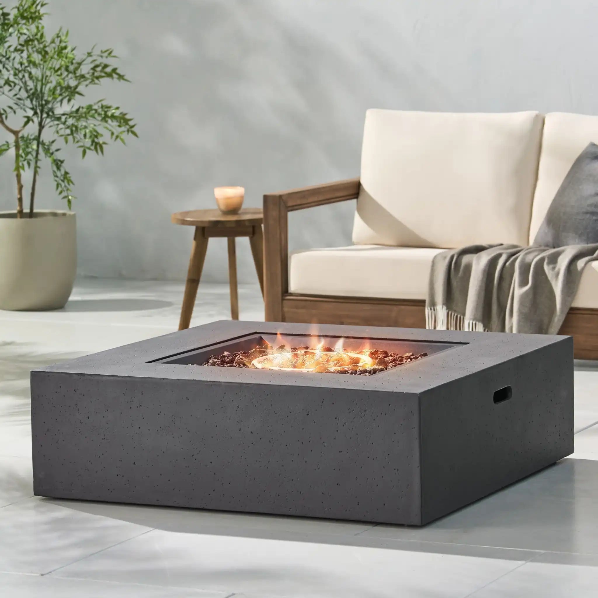 Modern 50,000 Btu Square Fire Table With Propane Tank