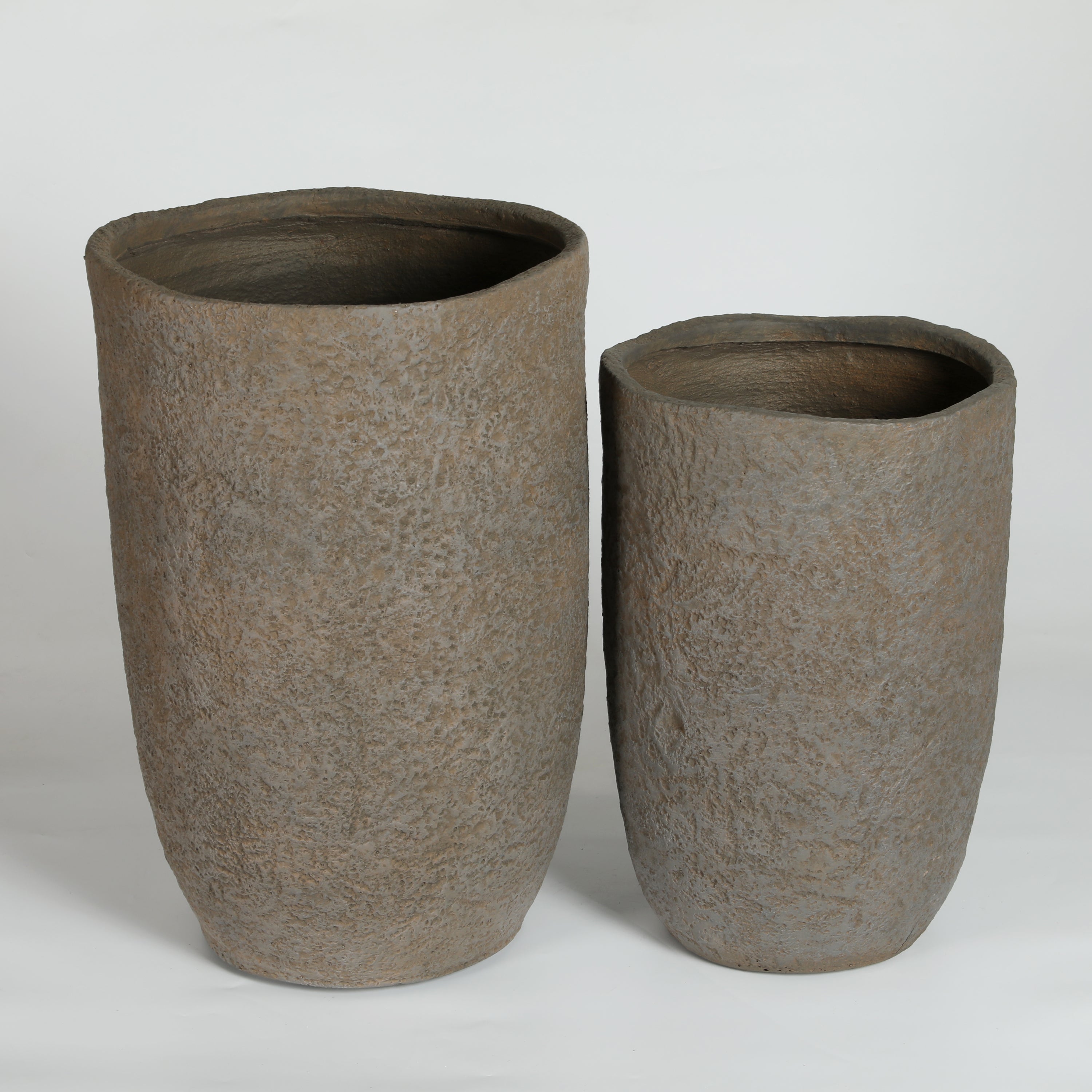 Round Concrete Planter Set of 2, Large Indoor & Outdoor Planter Pots