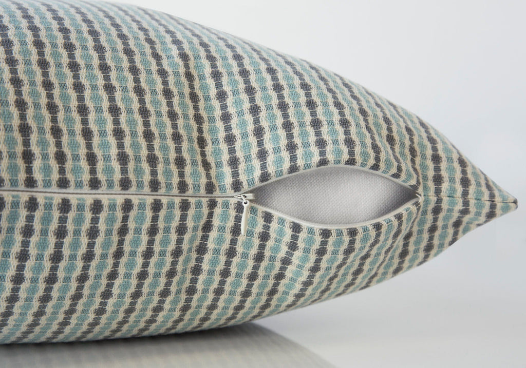 8th Street Square Decorative Throw Pillows with Insert