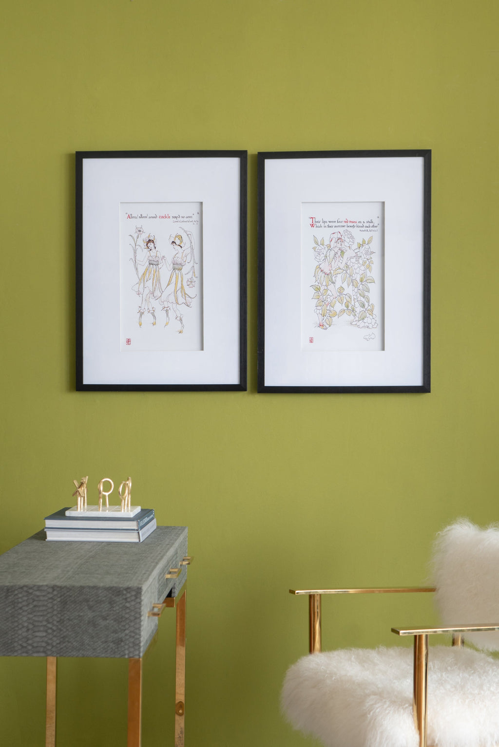 Set of 2 Wall Arts with Black Frames