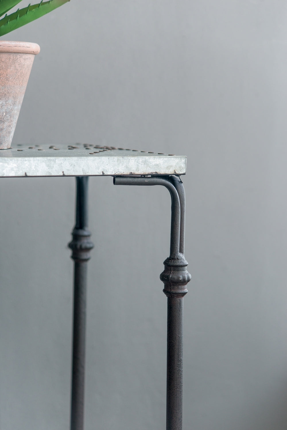 Set of 3 Gilbert Nesting Tables Metal Plant Stand