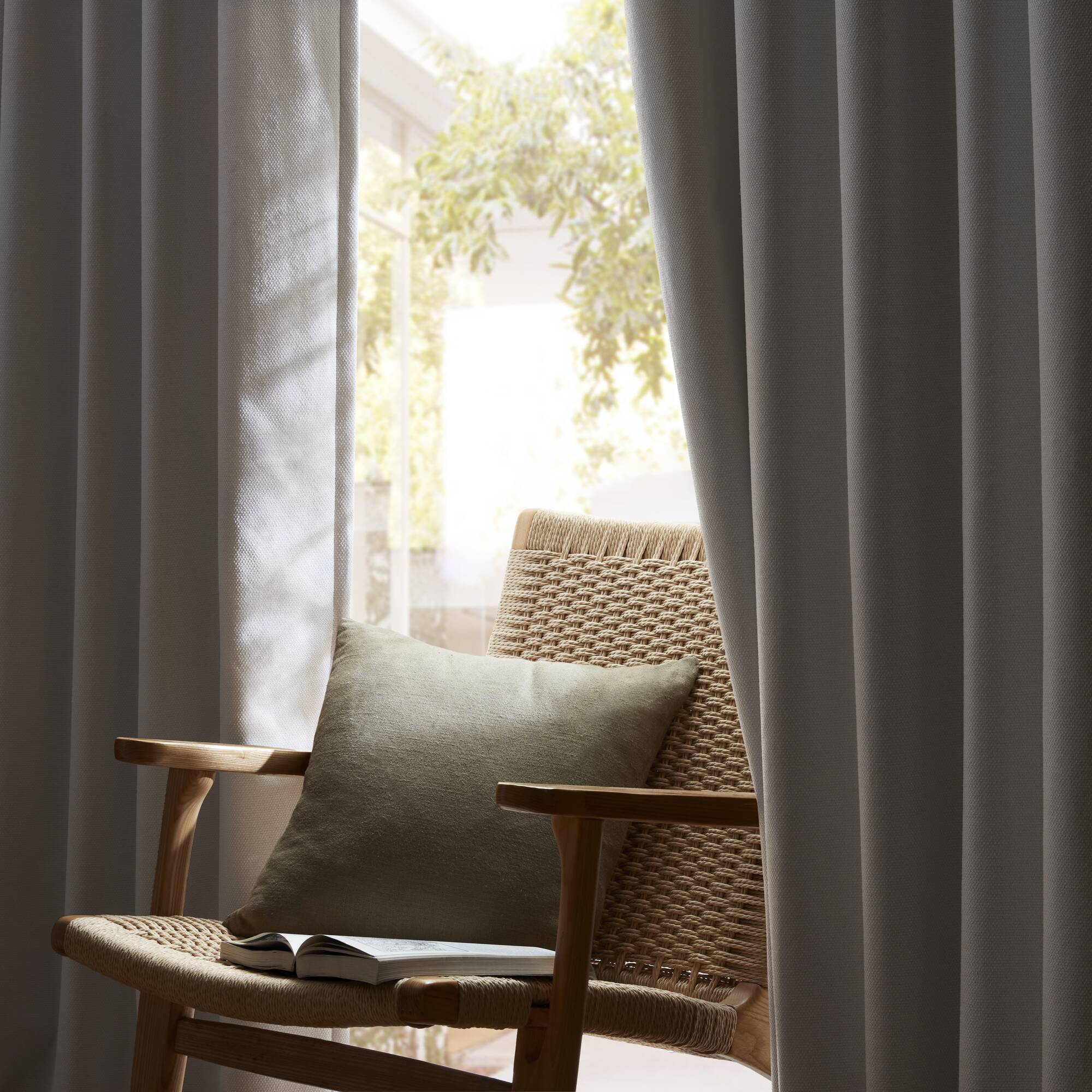 2-PK 52x84" Sound Blocking Total Blackout Curtain Panel Pair White