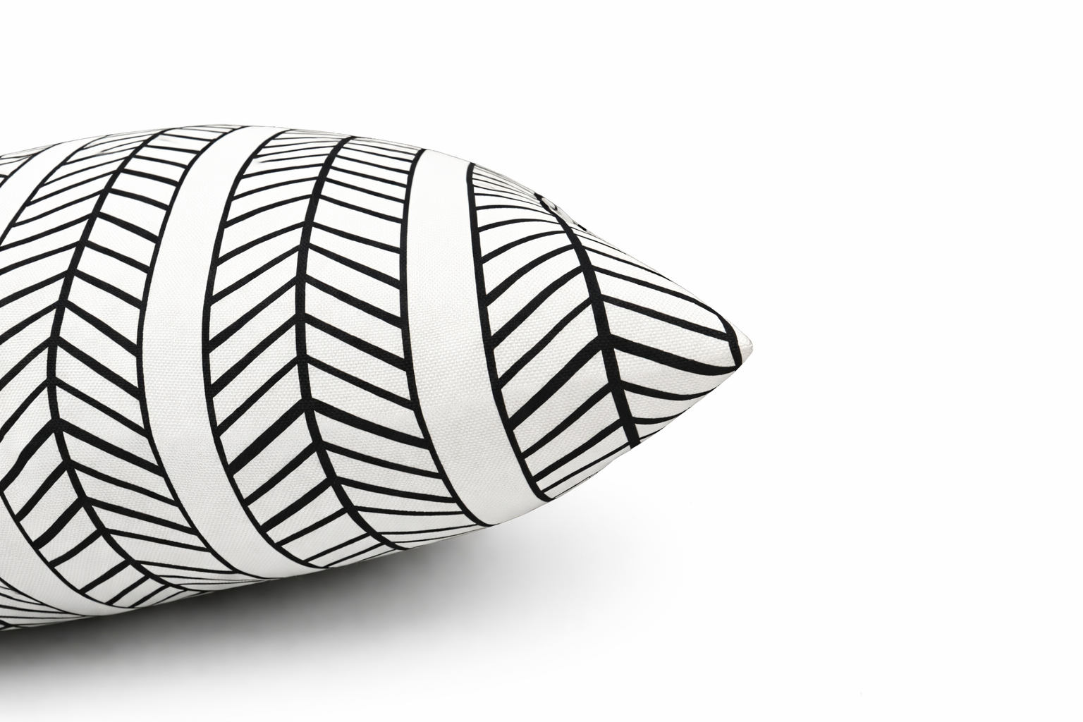 2 Pack Outdoor Throw Pillows, Waterproof & Fade-Resistant Patio Cushions