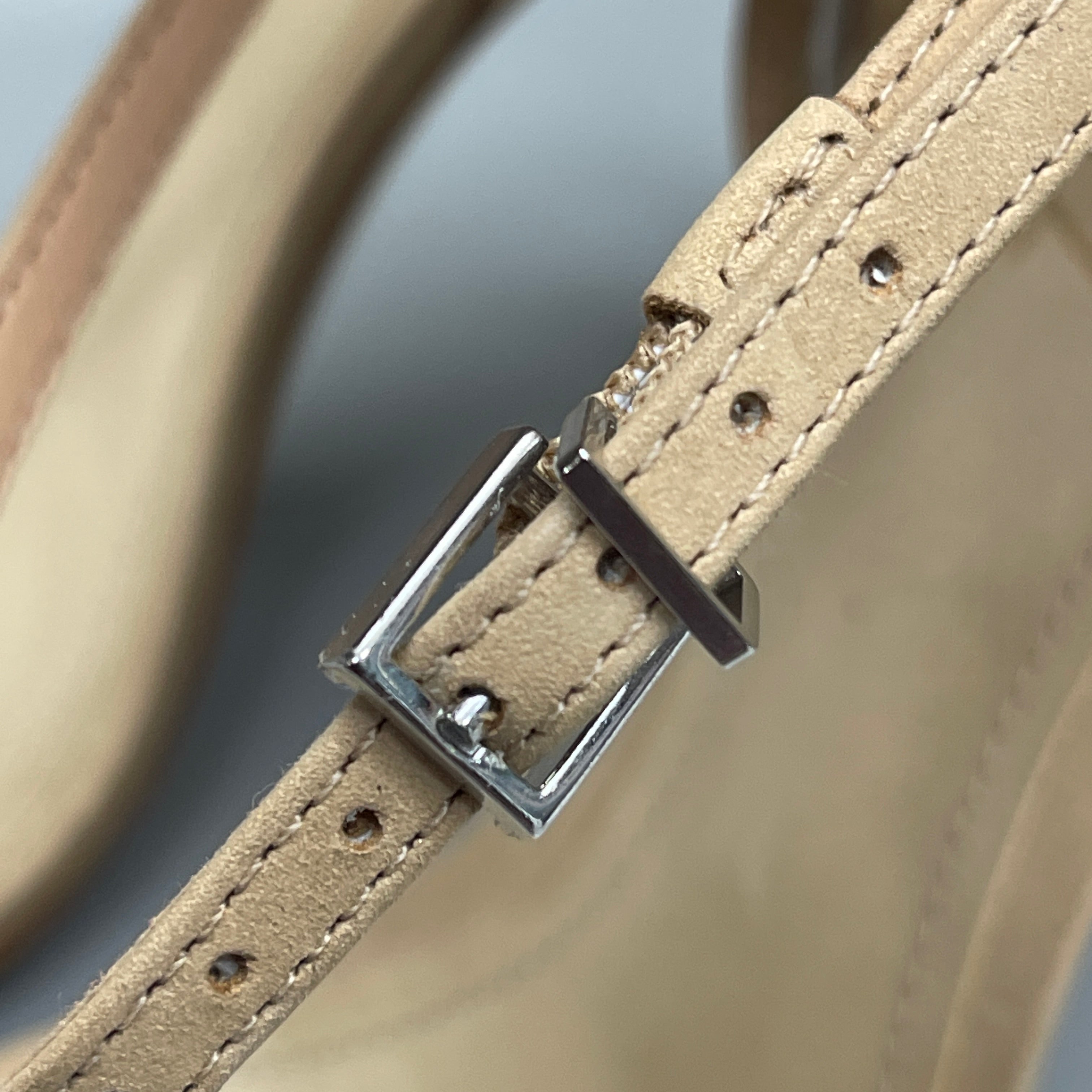 SCHUTZ Peaky Nubuck & Vinyl Multimaterial Women's Sandal Heel Light Nude Sz 7.5B (New)
