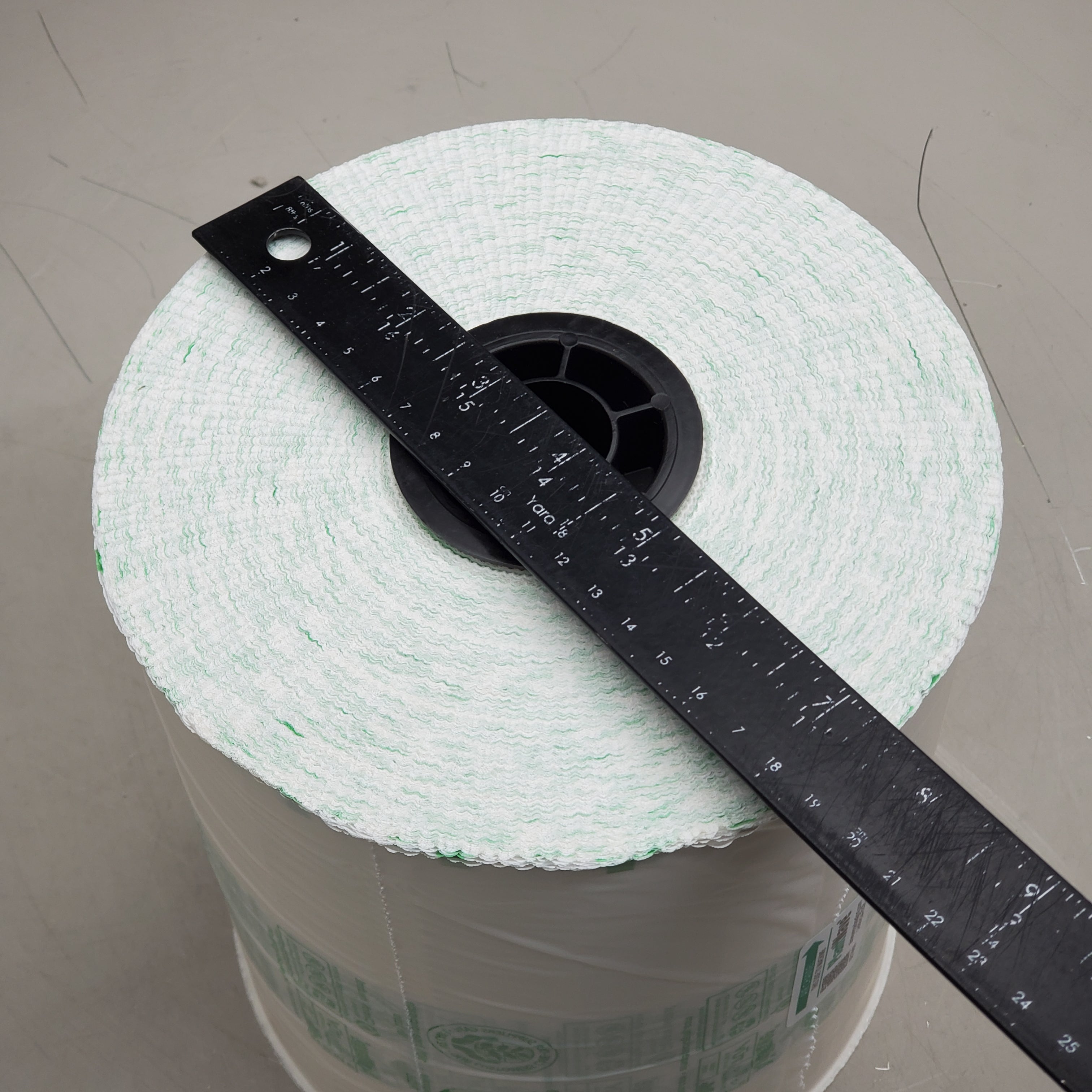 AIRWAVE (2 Rolls) Plantwave Small Pillow Cushion Film Plant Based 8"x4" - 1700' 700-371